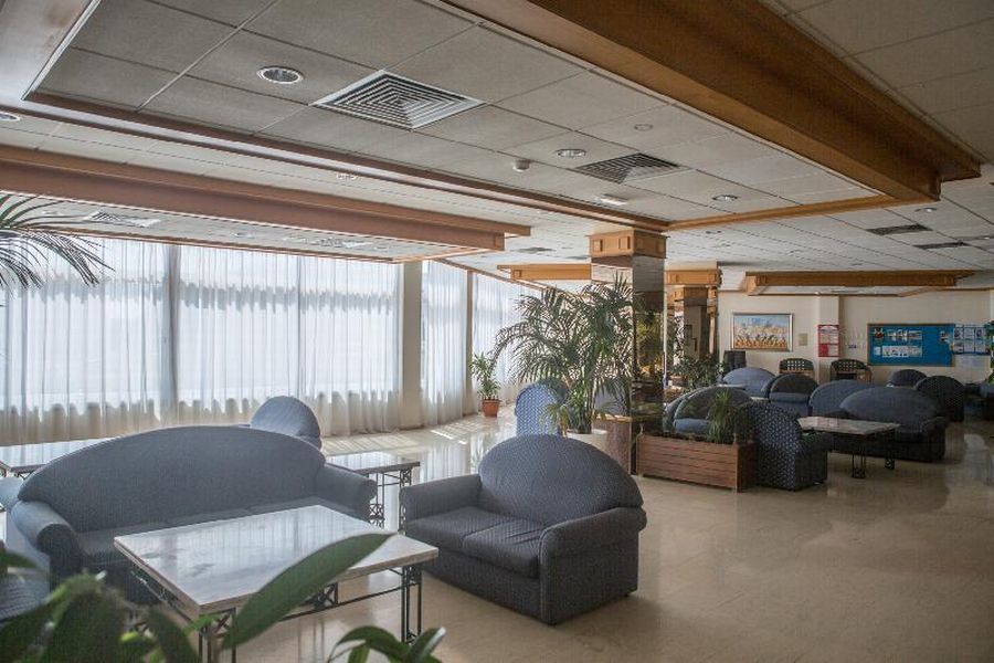Polycarpia Hotel Pernera Eksteriør bilde